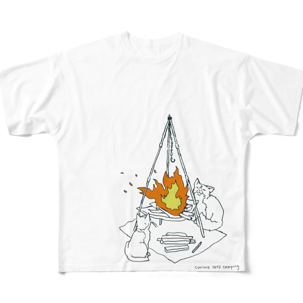 Curious Cats Campingの猫と焚き火 黒線 フルグラフィックTシャツ