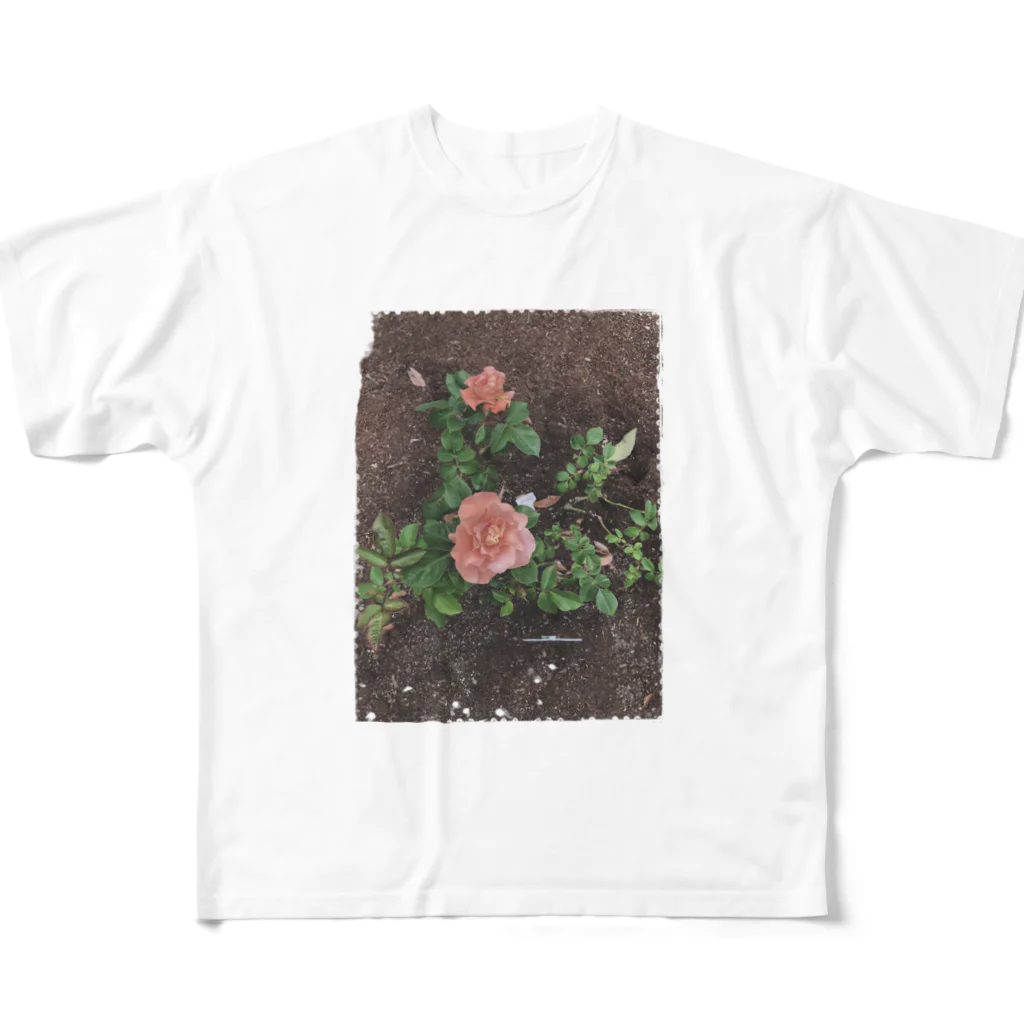 ８BOMRIの淡い色の薔薇 All-Over Print T-Shirt