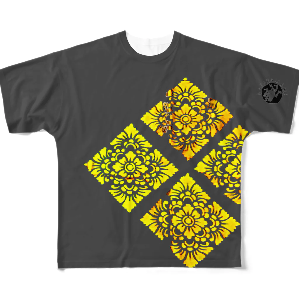 Toko Nataraja Baliのバリ菱ｘ4でかチャコールグレイ フルグラフィックTシャツ