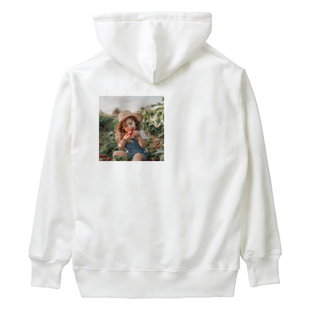 AQUAMETAVERSEの苺狩りで口にほうばんでいる女の子　ラフルール　1859 Heavyweight Hoodie