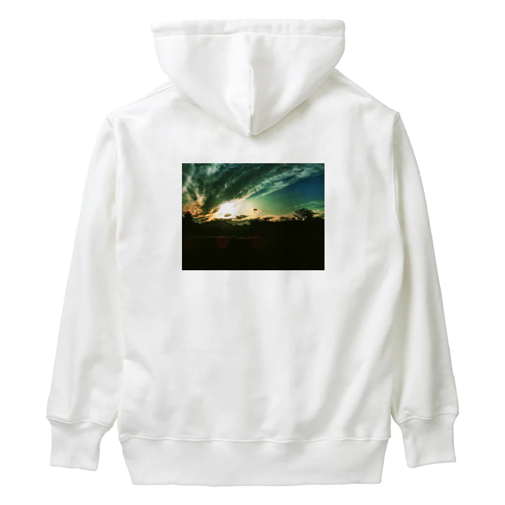 SHOPマニャガハの変わる空、変わる雲 Heavyweight Hoodie