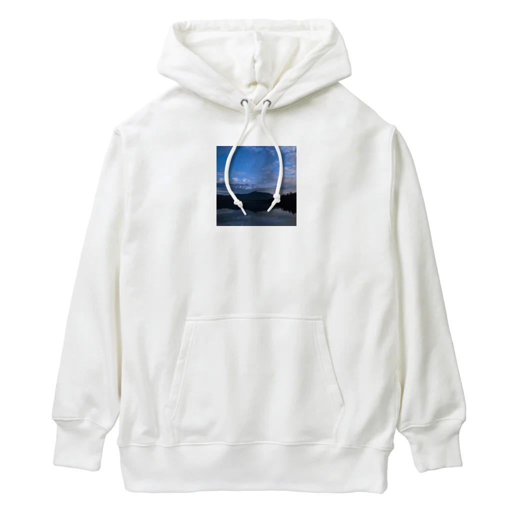 ふとんから出たくないの美しい景色 Heavyweight Hoodie