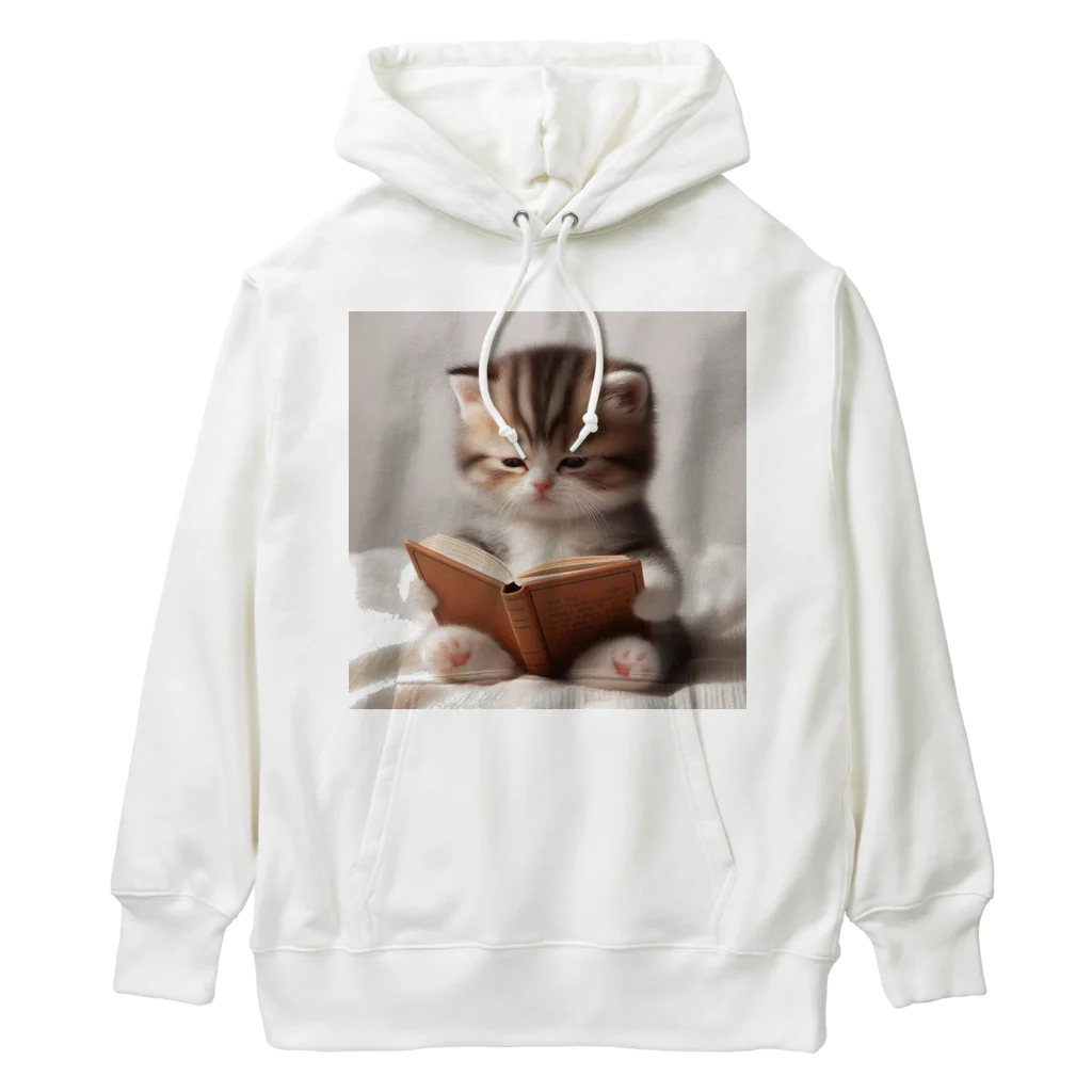 しんふぉショップの読書する赤ちゃんネコのグッズ Heavyweight Hoodie