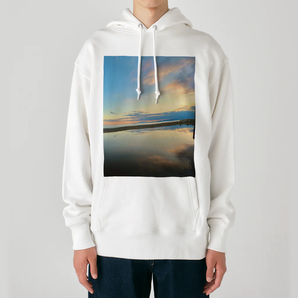 ARTPARTNERのある海の風景 Heavyweight Hoodie