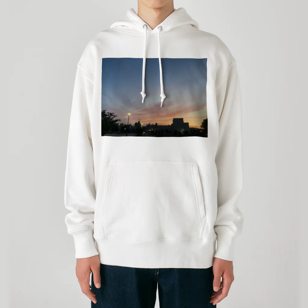 さちの部屋のとある日の夕焼け Heavyweight Hoodie