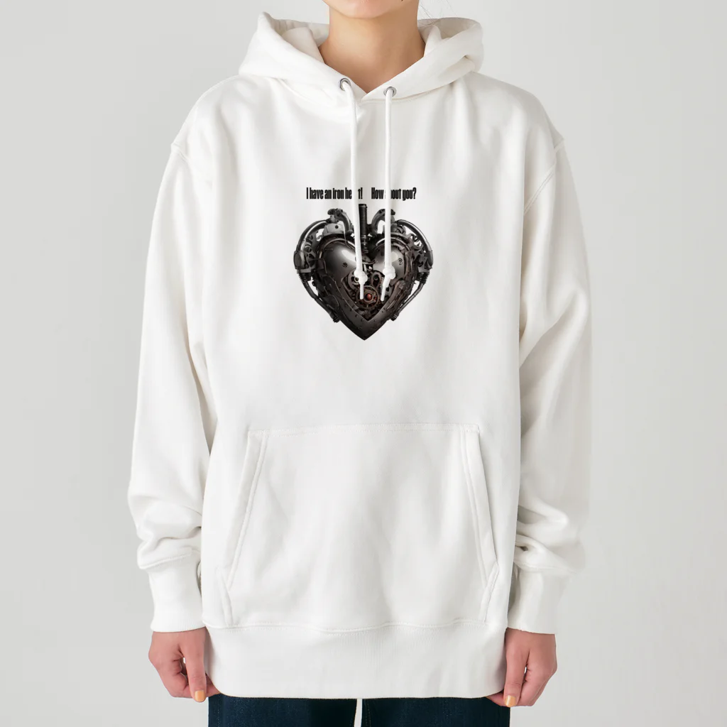 Love and peace to allの私は鉄の心臓を持っています Heavyweight Hoodie