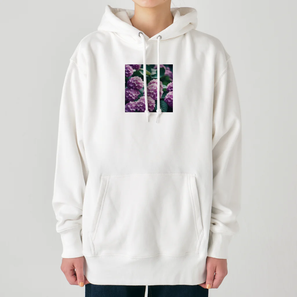 neat55のアジサイの球状の花房 Heavyweight Hoodie