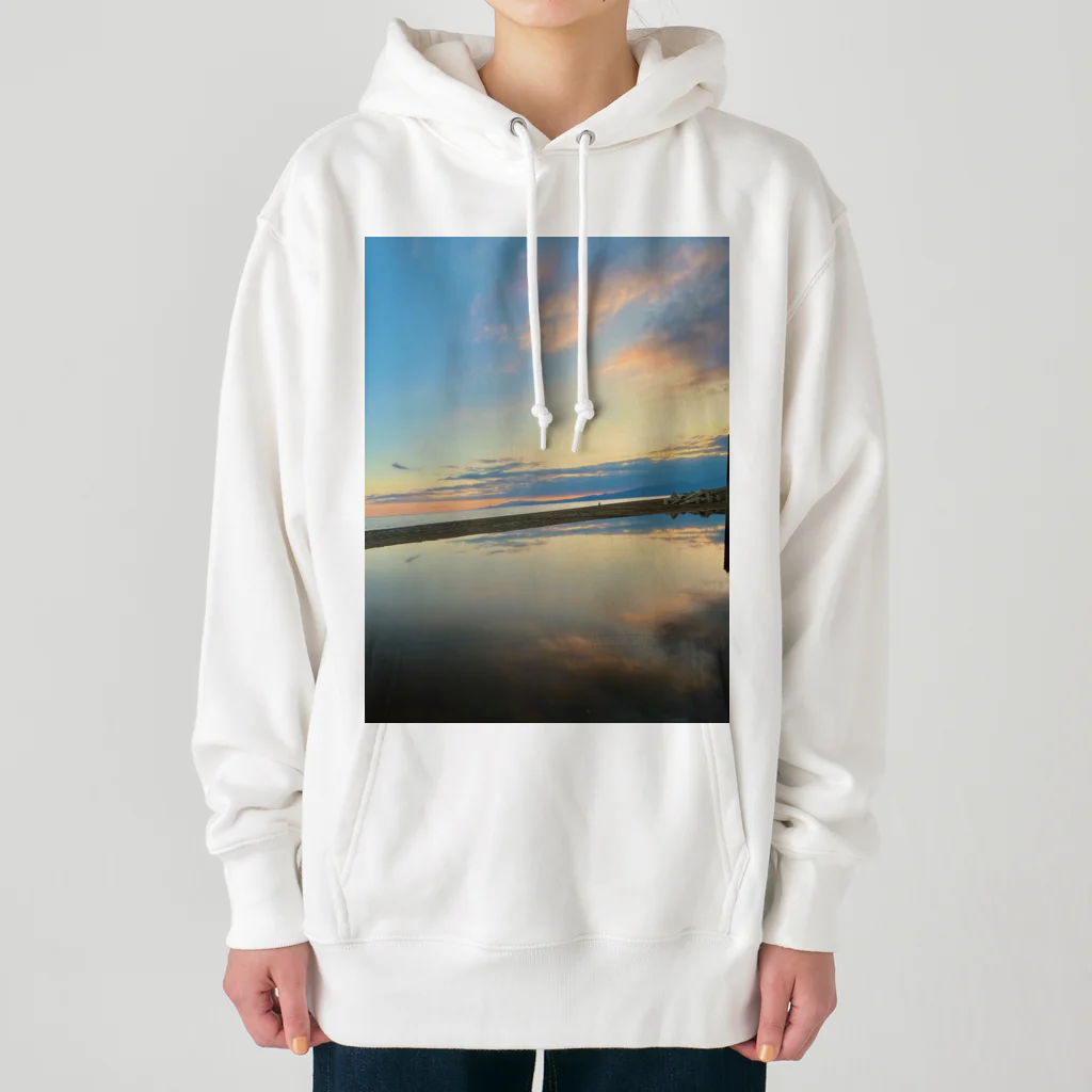 ARTPARTNERのある海の風景 Heavyweight Hoodie