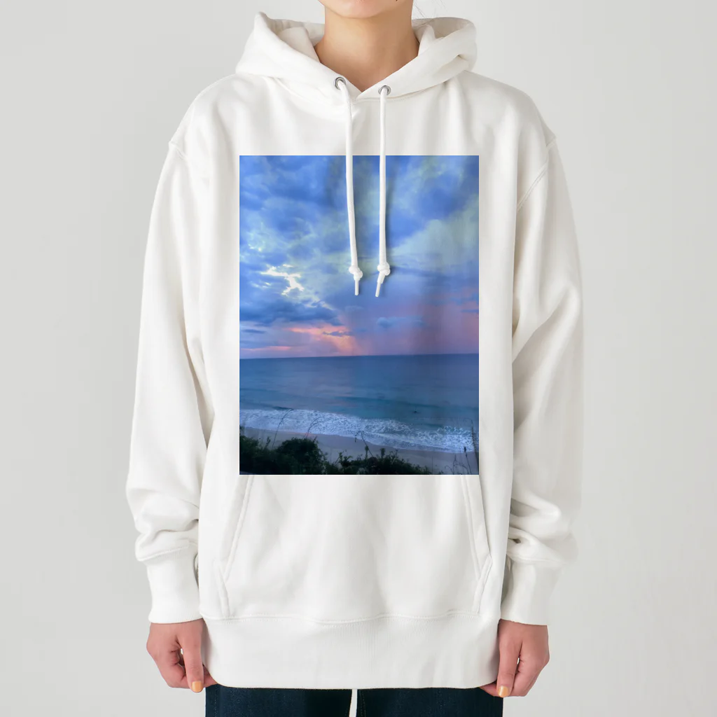 mariteriaの夕暮れの海 Heavyweight Hoodie