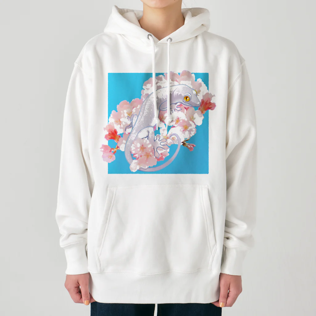 おにぎり屋の春待ち桜とニホンヤモリ Heavyweight Hoodie