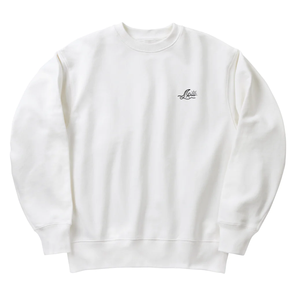 LACOの珍しくモノトーン Heavyweight Crew Neck Sweatshirt