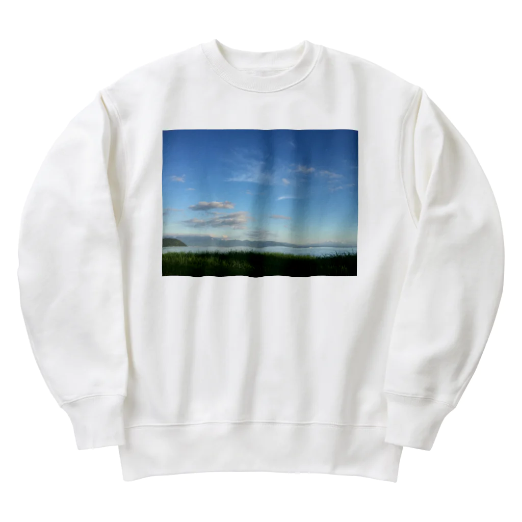 ブルームーンのあおぞらとびわこにいやされます。 Heavyweight Crew Neck Sweatshirt