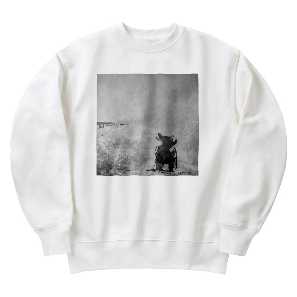 D7C7DC?B1の海辺を散歩するチワワ Heavyweight Crew Neck Sweatshirt