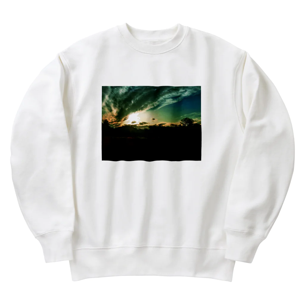 SHOPマニャガハの変わる空、変わる雲 Heavyweight Crew Neck Sweatshirt