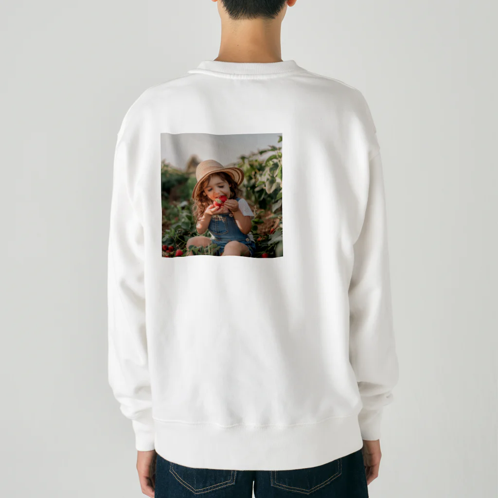 AQUAMETAVERSEの苺狩りで口にほうばんでいる女の子　ラフルール　1859 Heavyweight Crew Neck Sweatshirt