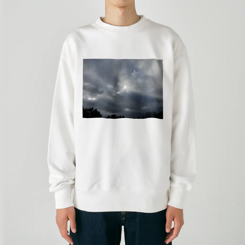 そらの4月22日　吹き荒れる風と雲 Heavyweight Crew Neck Sweatshirt