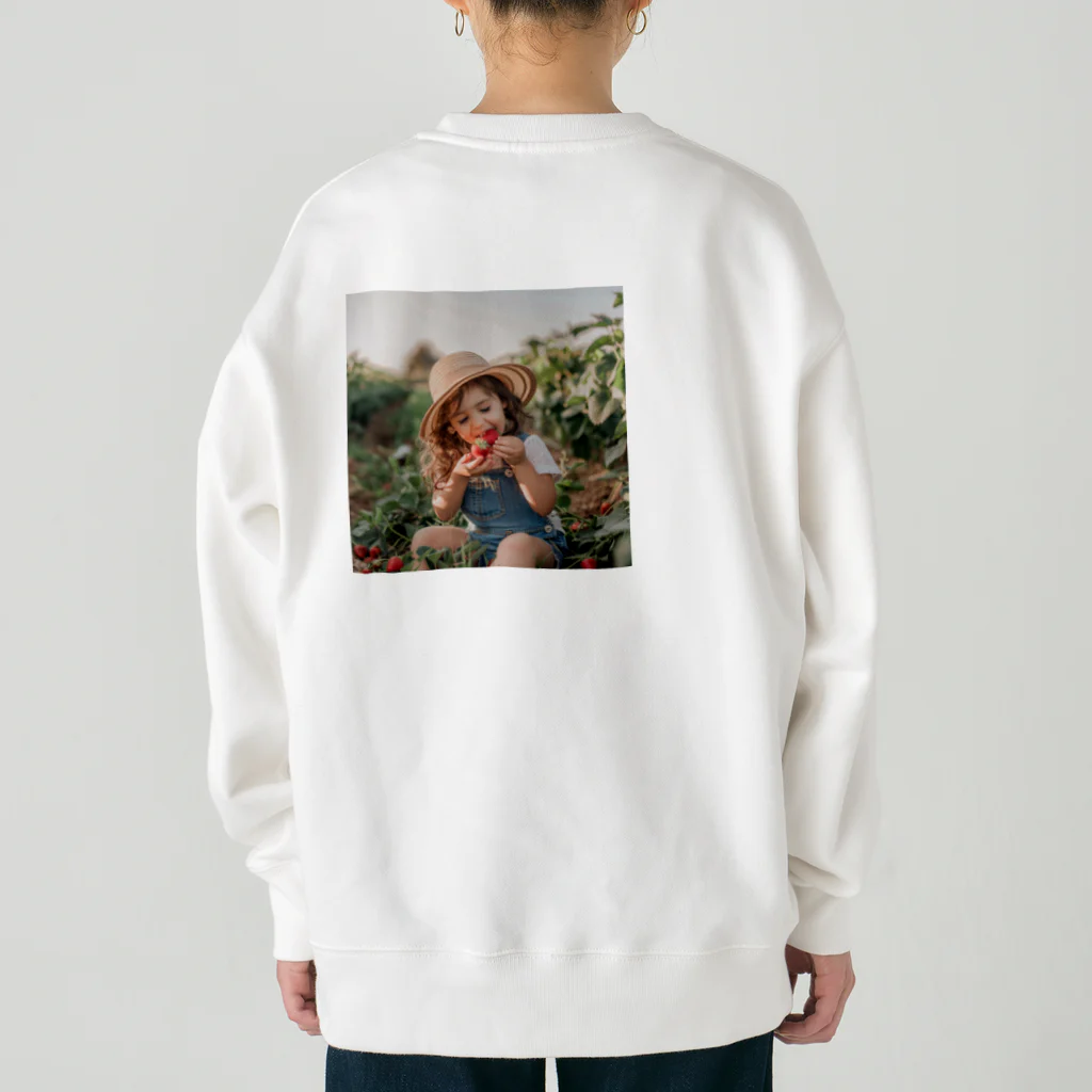 AQUAMETAVERSEの苺狩りで口にほうばんでいる女の子　ラフルール　1859 Heavyweight Crew Neck Sweatshirt