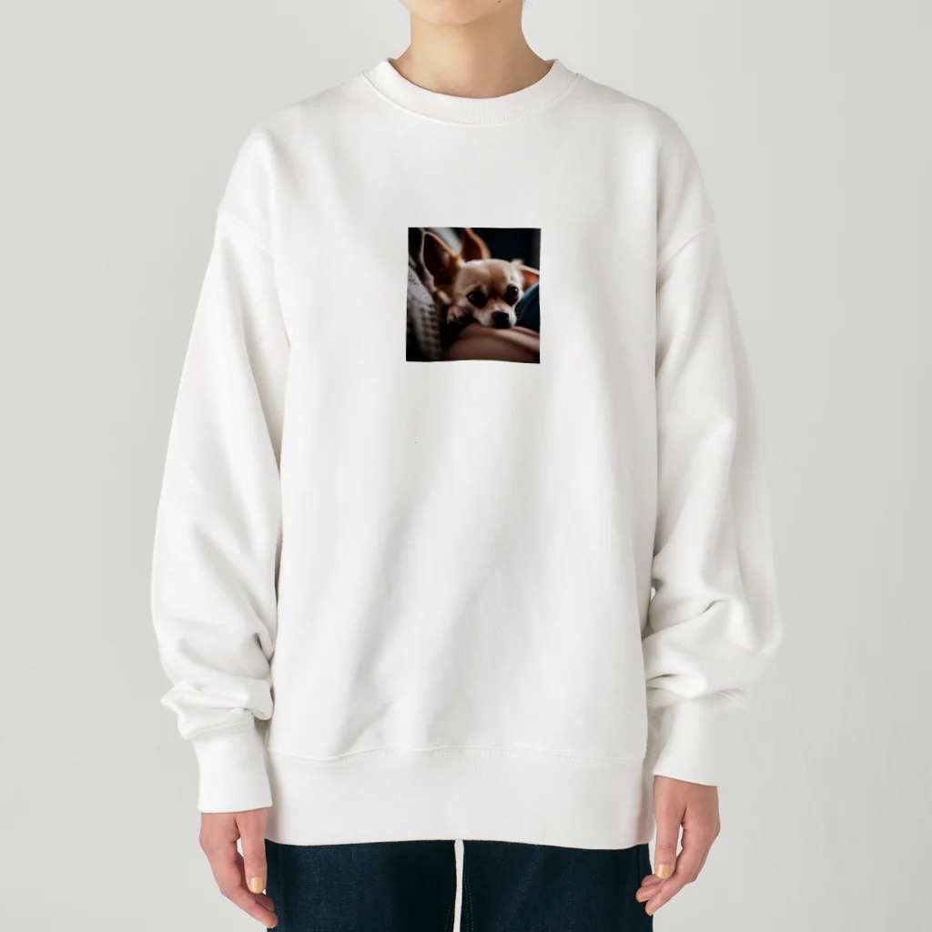 oscartakaの飼い主の足元にくっついているチワワ Heavyweight Crew Neck Sweatshirt