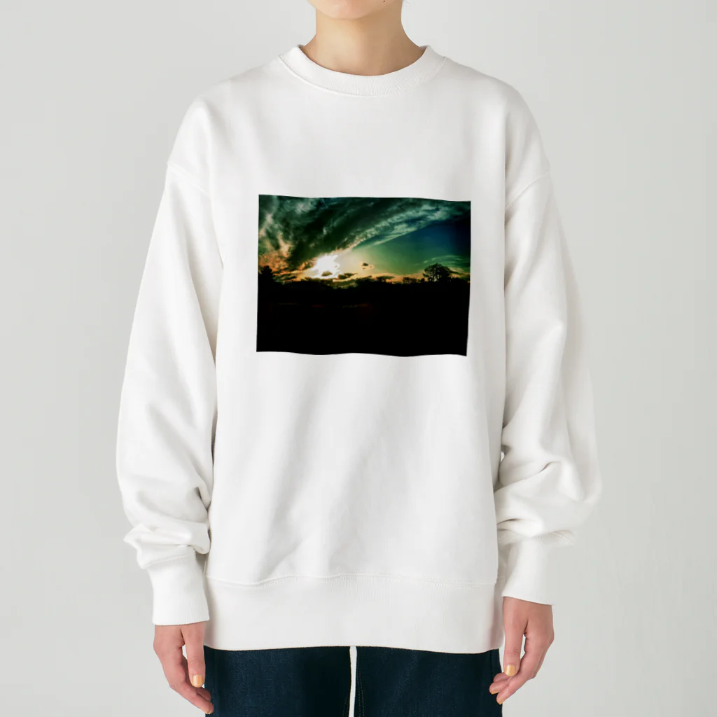 SHOPマニャガハの変わる空、変わる雲 Heavyweight Crew Neck Sweatshirt