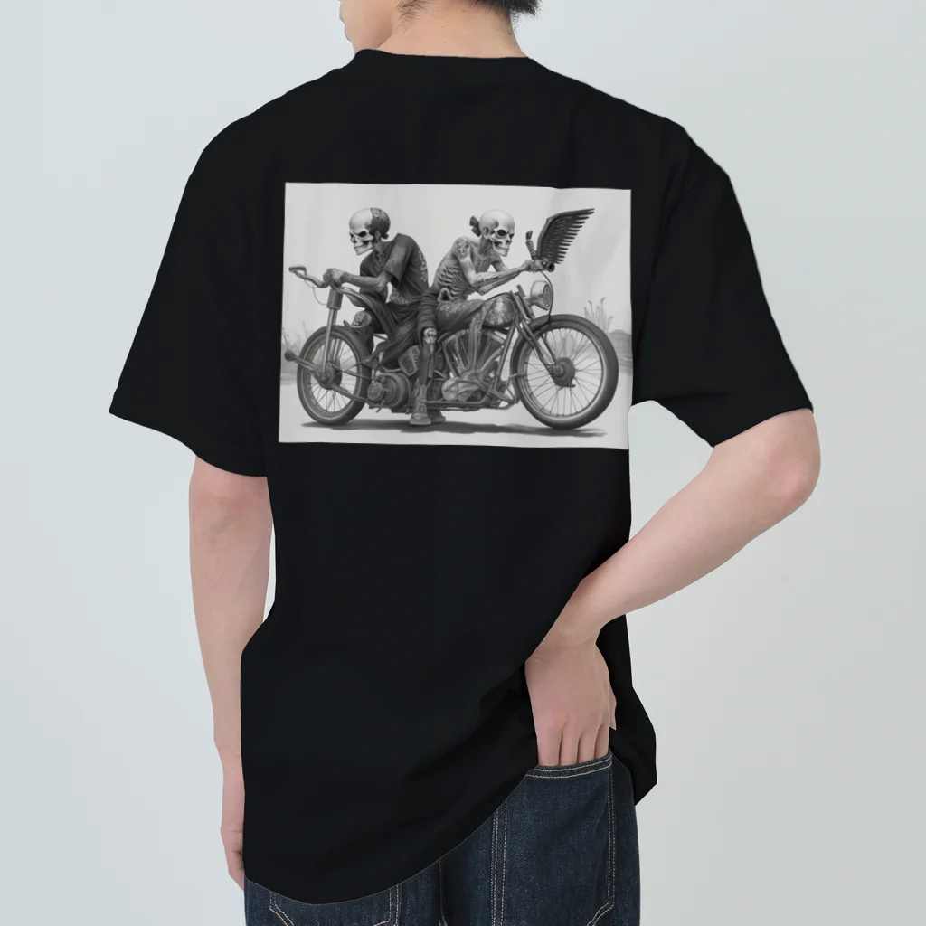 Skull sectionのバイクとドクロ（黒メイン） Heavyweight T-Shirt