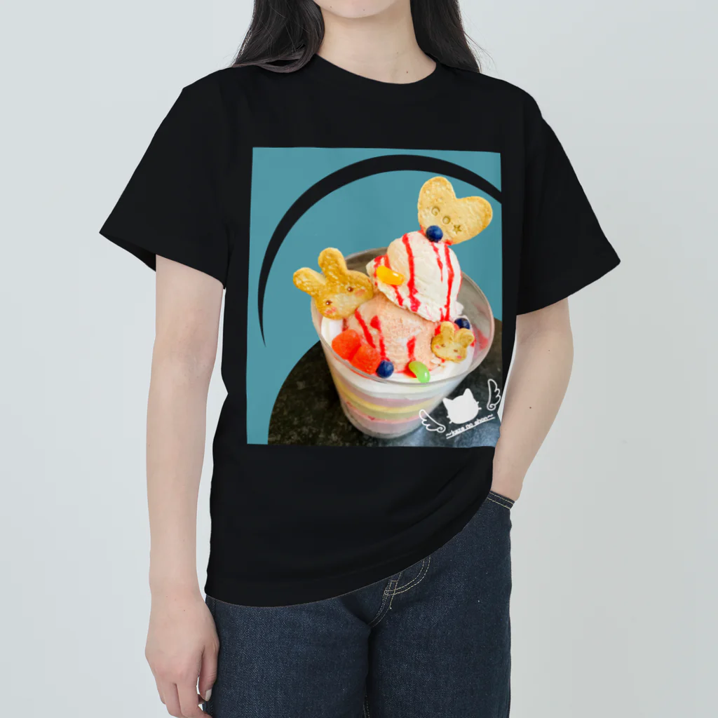 風の絵本のイチゴパフェうさぎクッキー ヘビーウェイトTシャツ