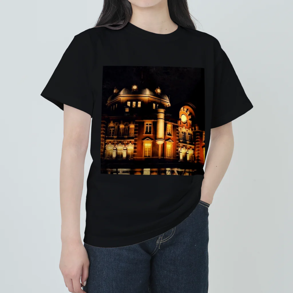 Anna’s galleryのTokyo Station 2 Heavyweight T-Shirt