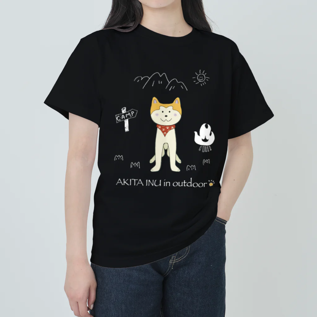 アウトドア大好き秋田犬のアウトドア大好きバンダナ秋田犬(白) ヘビーウェイトTシャツ