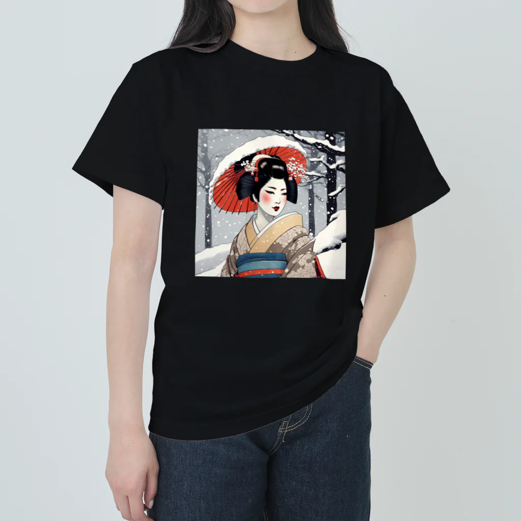 日本の風景 COOL JAPANの日本の風景:雪の降る中の舞妓さん、Jpanese senery:MAIKO in snow ヘビーウェイトTシャツ