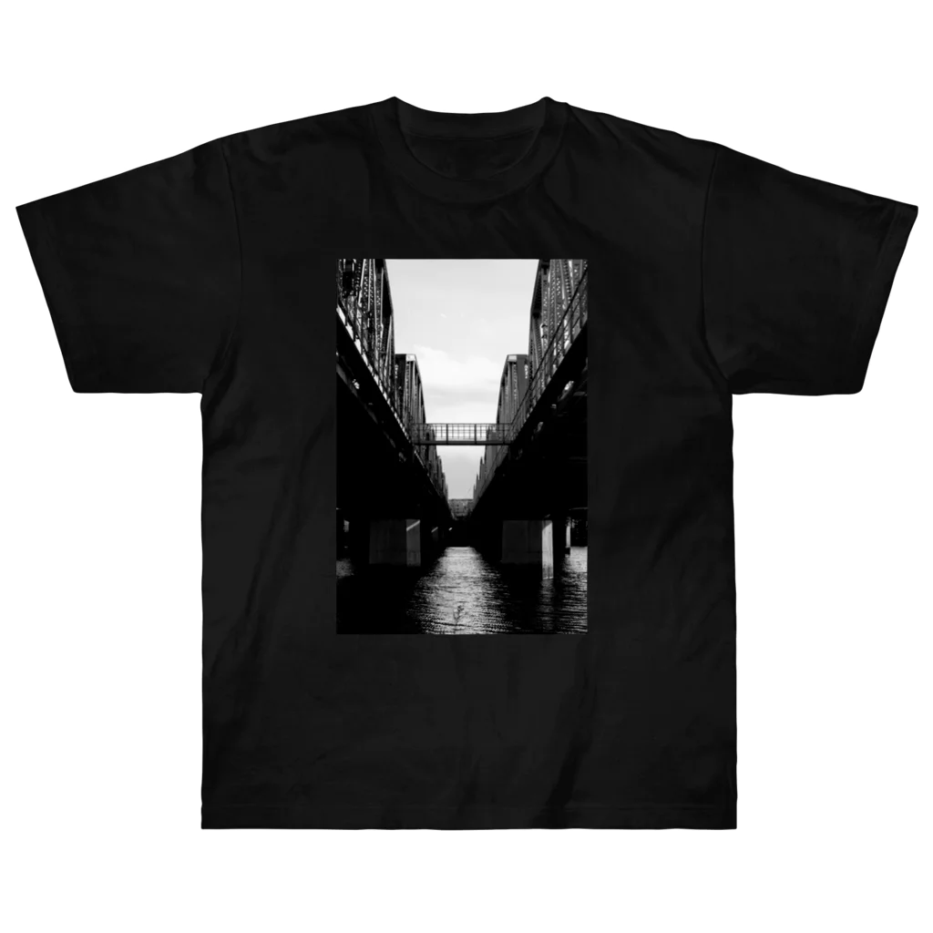 iwayocoのA. river Heavyweight T-Shirt