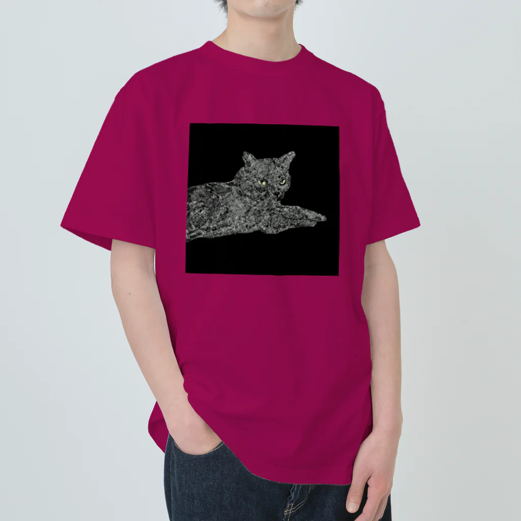 たかはしの店の黒猫のジジ Heavyweight T-Shirt