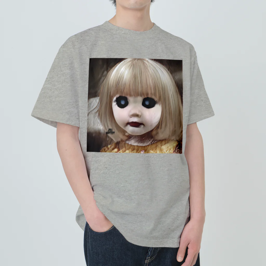 【ホラー専門店】ジルショップの怖い幼女の西洋人形 Heavyweight T-Shirt