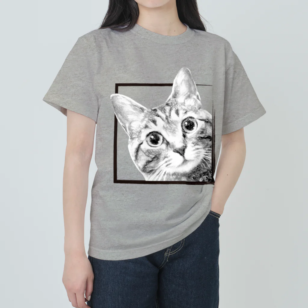 magicalcats雑貨店(マジカルキャッツ雑貨店)のぴょっこりでちゃうにゃん！ ヘビーウェイトTシャツ