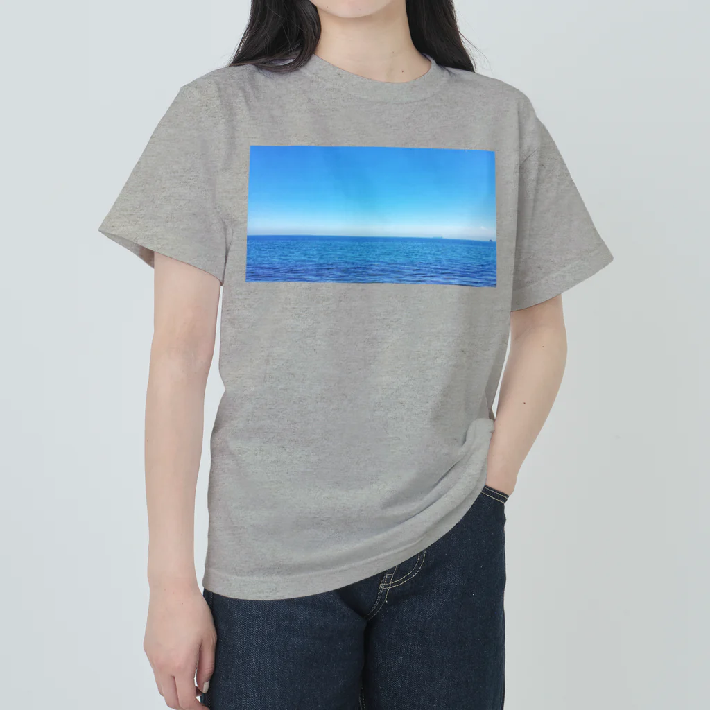 ArtWillの瀬戸内 快晴 Heavyweight T-Shirt