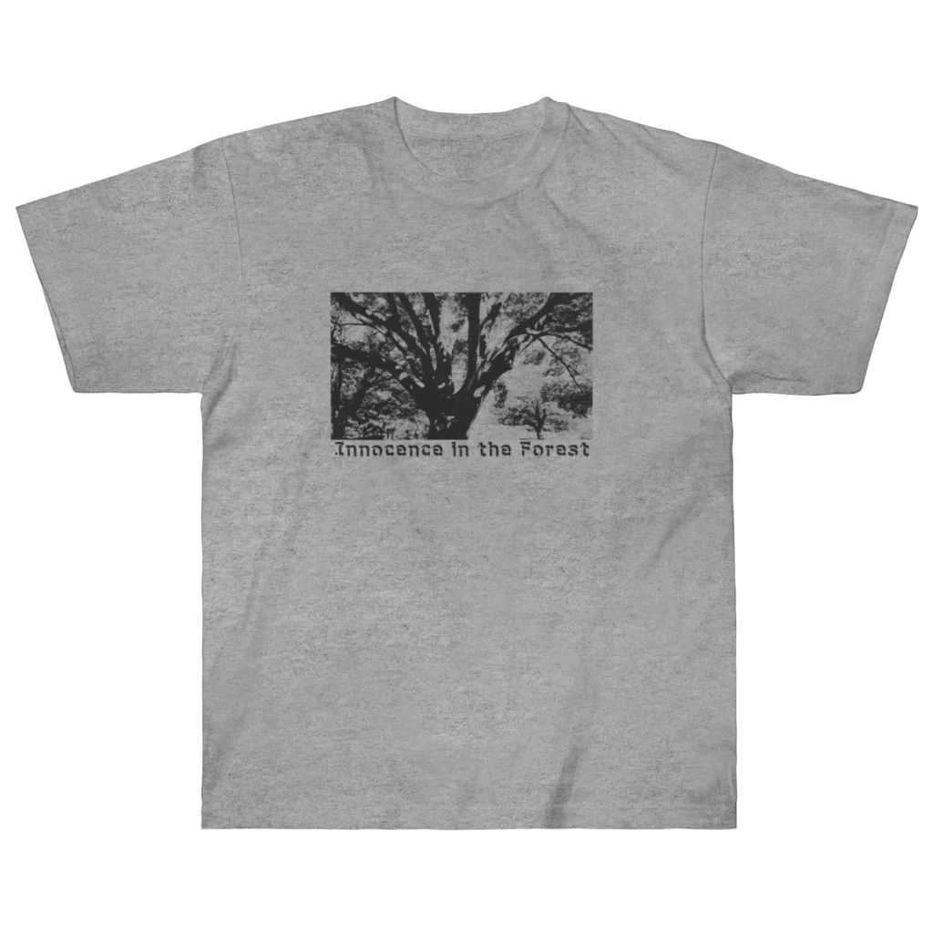 Innocent_DesignのInnocence in the Forest ヘビーウェイトTシャツ