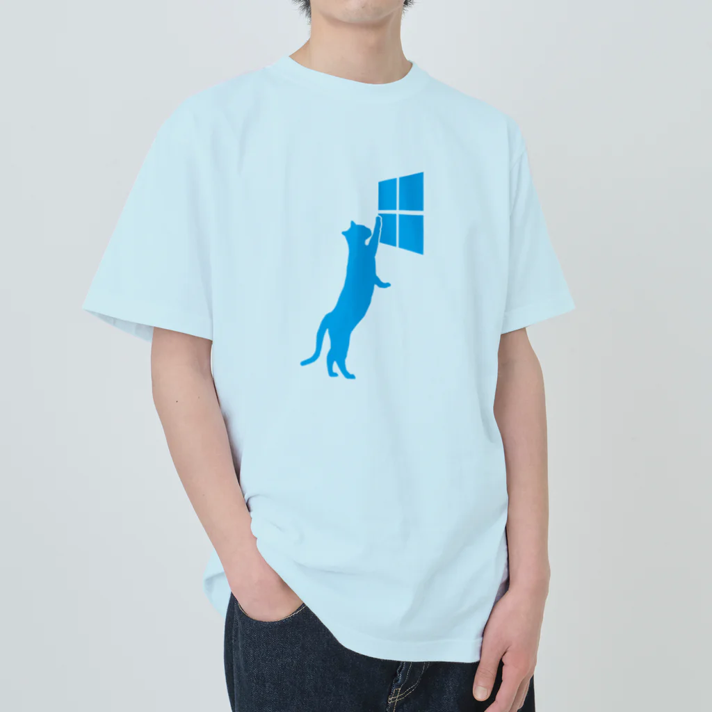 サトオの立って窓の外を眺めるネコ ニャルソック Heavyweight T-Shirt