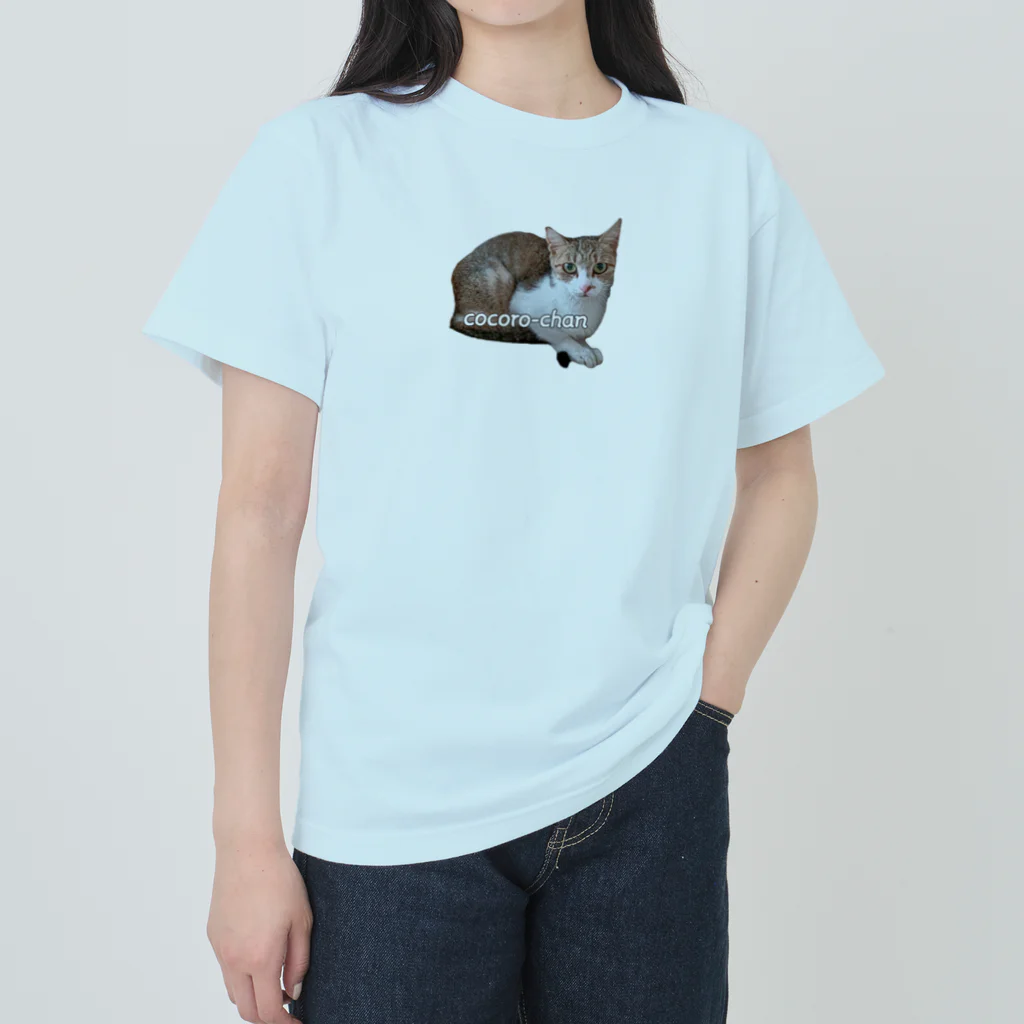 nekousagi*∩..∩のこころちゃんの自画像？【nekousagi*∩..∩ロゴ入り】 ヘビーウェイトTシャツ