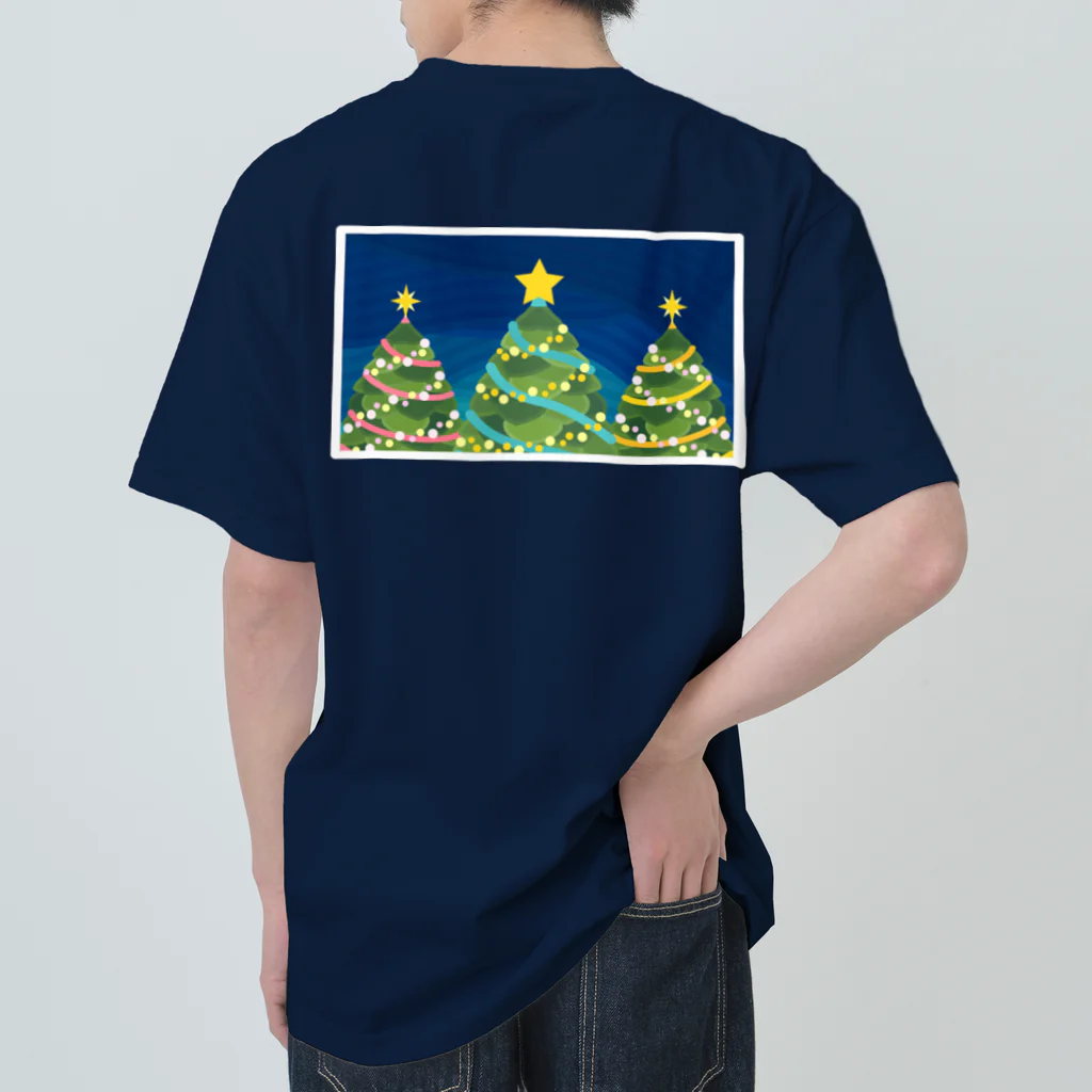 ハナドリカ SUZURI店の星々のクリスマスツリー ヘビーウェイトTシャツ