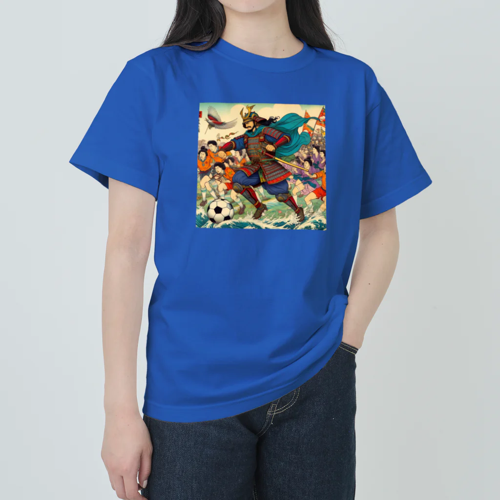 日本の風景 COOL JAPANの日本の昔と今が混在した光景:サッカーに興じる戦国武将、Japanesescenery:Sengoku warlords enjoying soccer Heavyweight T-Shirt