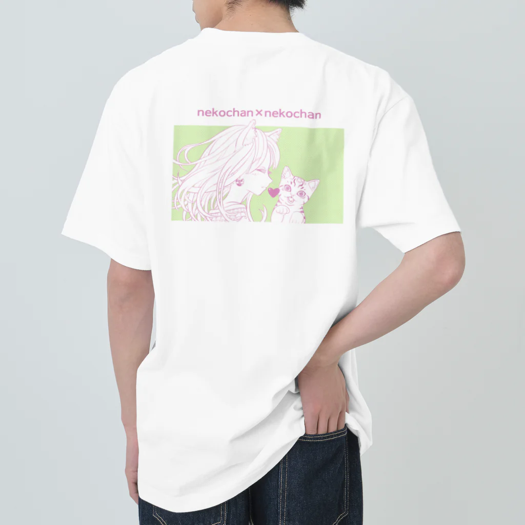 nya-mew（ニャーミュー）のネコチャン×ネコチャン(バックプリント) Heavyweight T-Shirt