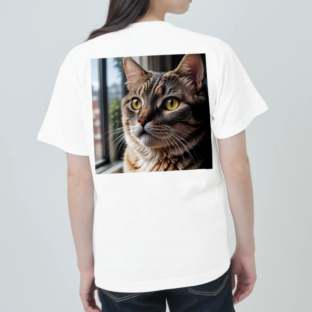 akatonbo1240の飼い主と愛情深いコミュニケーションを楽しむかわいいネコの姿🐱 Heavyweight T-Shirt