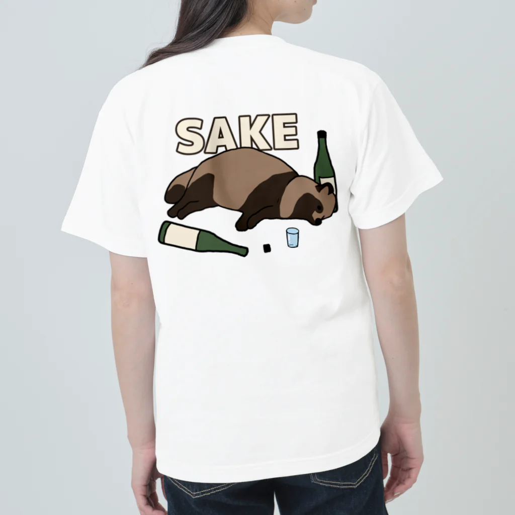 カモシカ亭のタヌキと日本酒（背中） ヘビーウェイトTシャツ