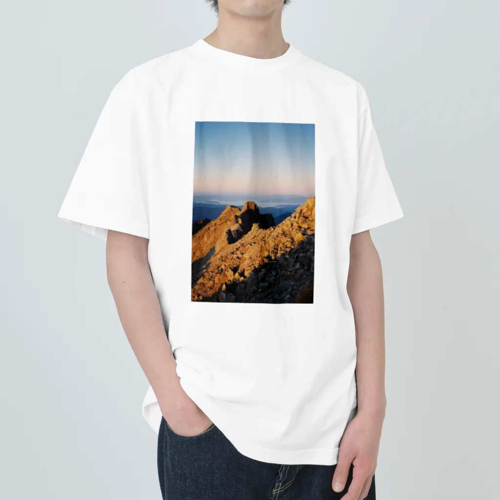 チャイ商店のジャンダルム Heavyweight T-Shirt