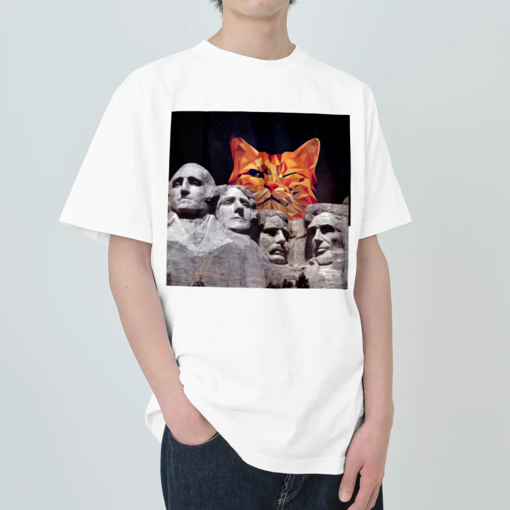 SPADAのMoai Statue and Cat Art Heavyweight T-Shirt