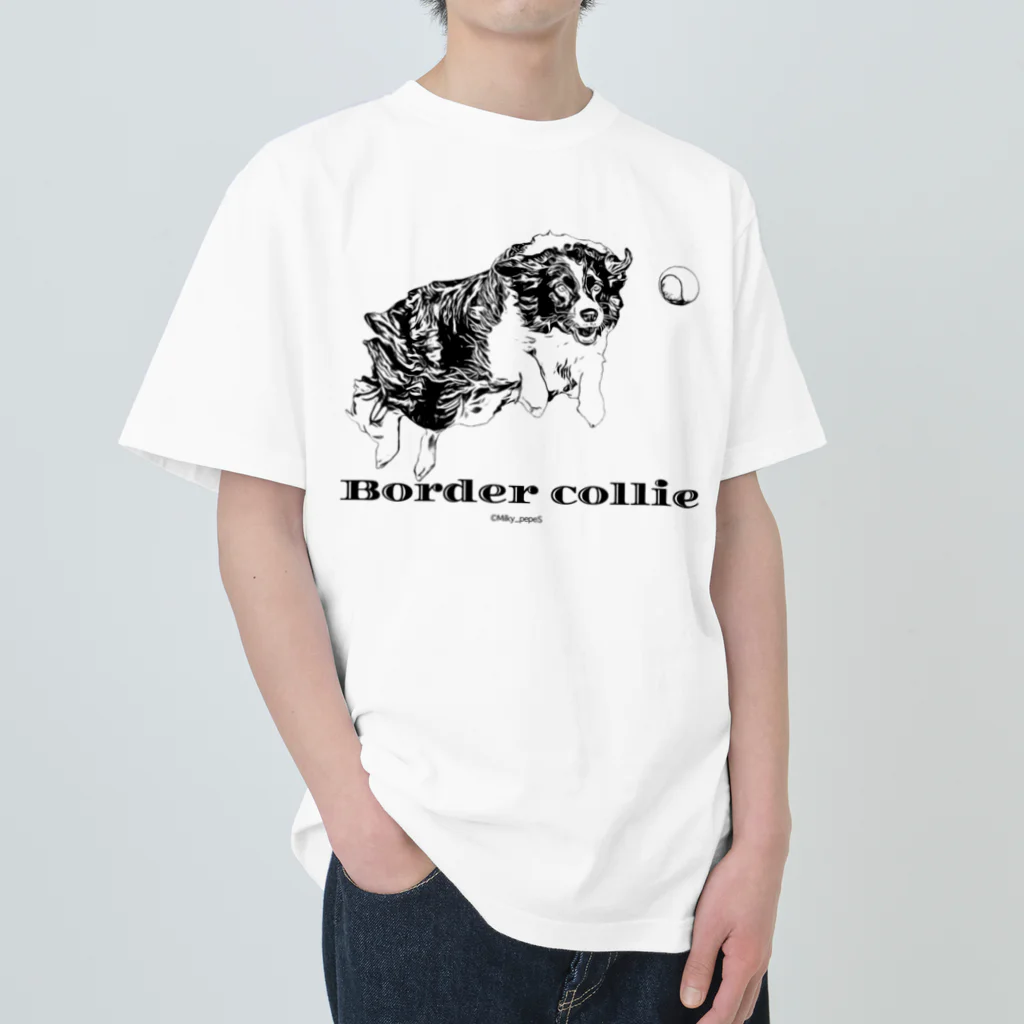 ユニークなワンちゃんデザインのお店のボーダーコリー モノクロデザイン Heavyweight T-Shirt