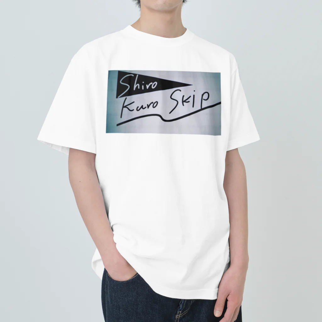 Lakikai_laki602のshiro kuro skio Heavyweight T-Shirt