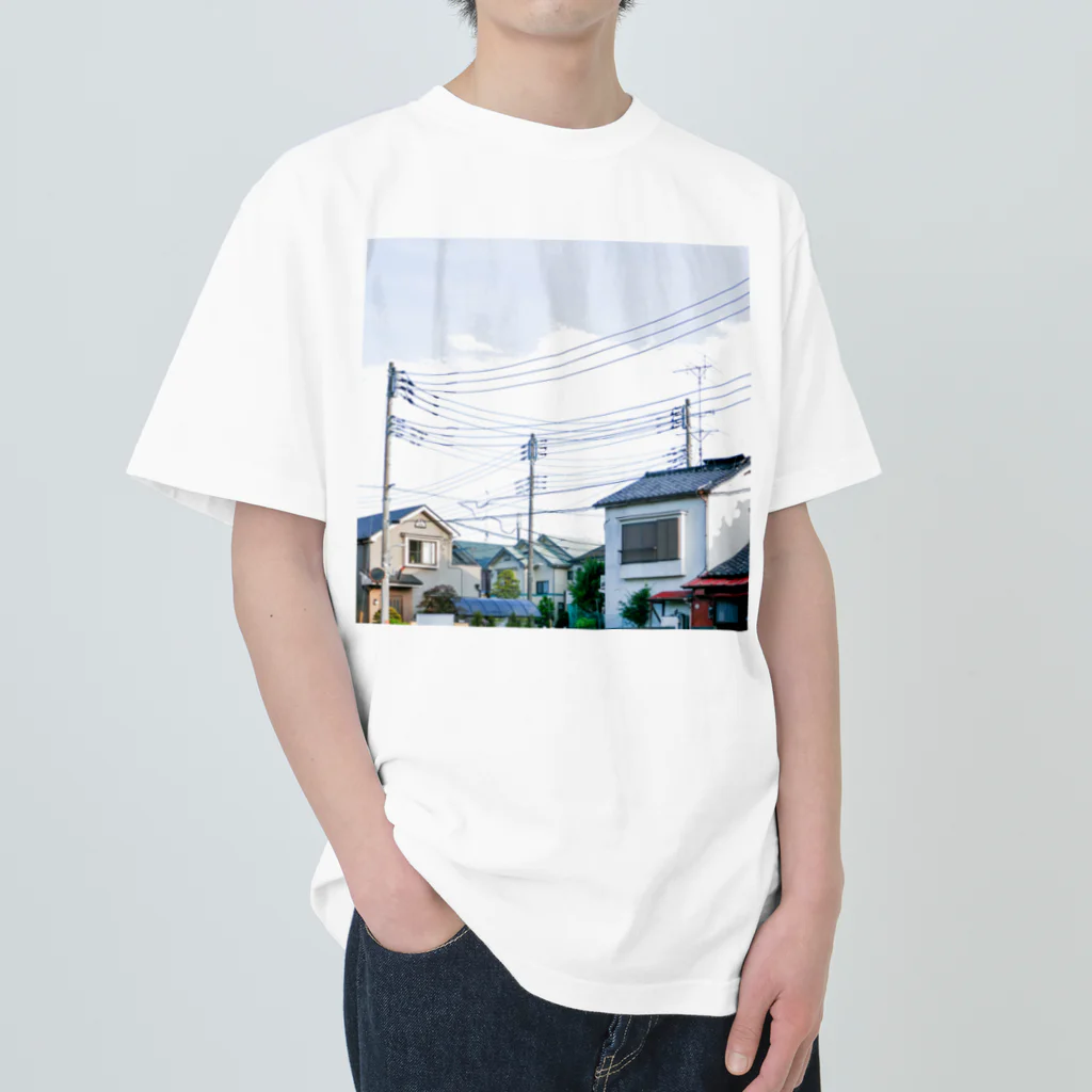 石山蓮華の電線と家々 Heavyweight T-Shirt