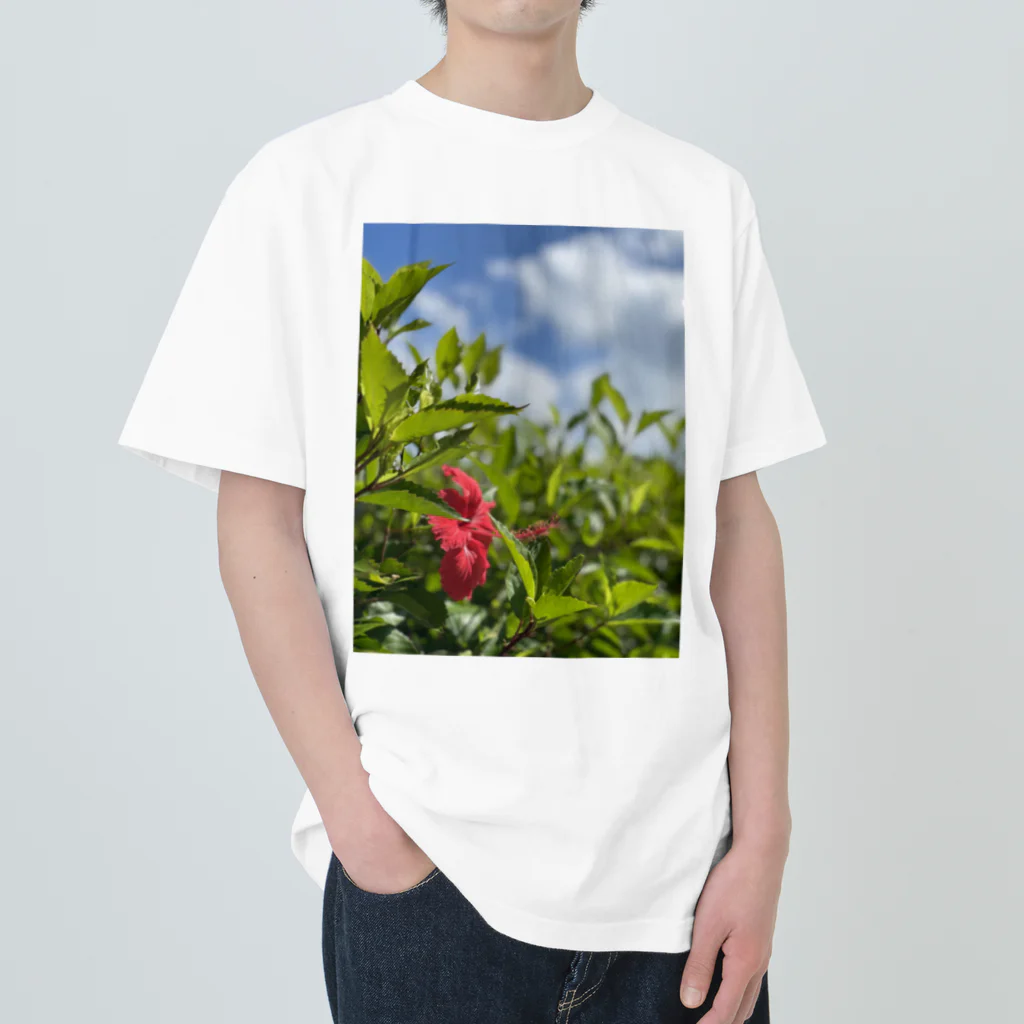 旅行したらの沖縄のハイビスカス Heavyweight T-Shirt