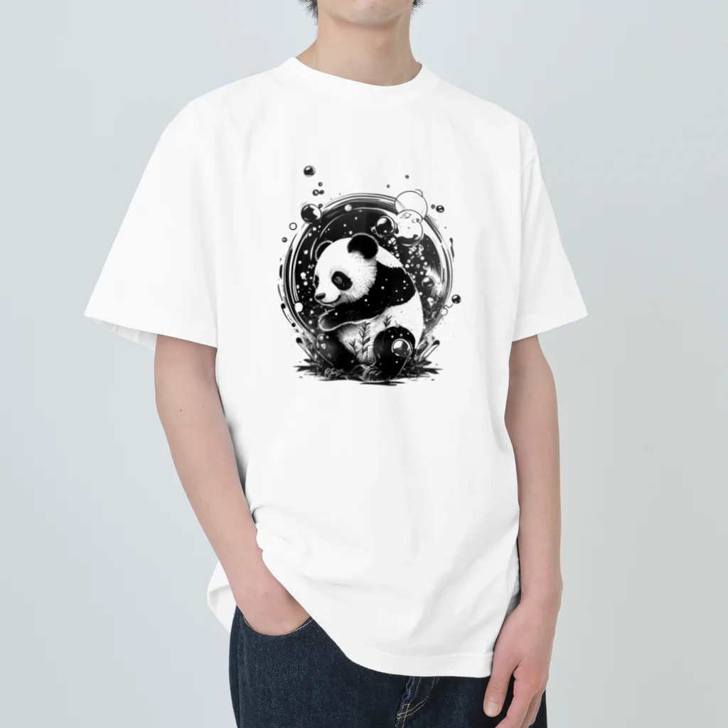 ■□ monochrome10 ■□の考えすぎのパンダ/Overthinking pandas ヘビーウェイトTシャツ