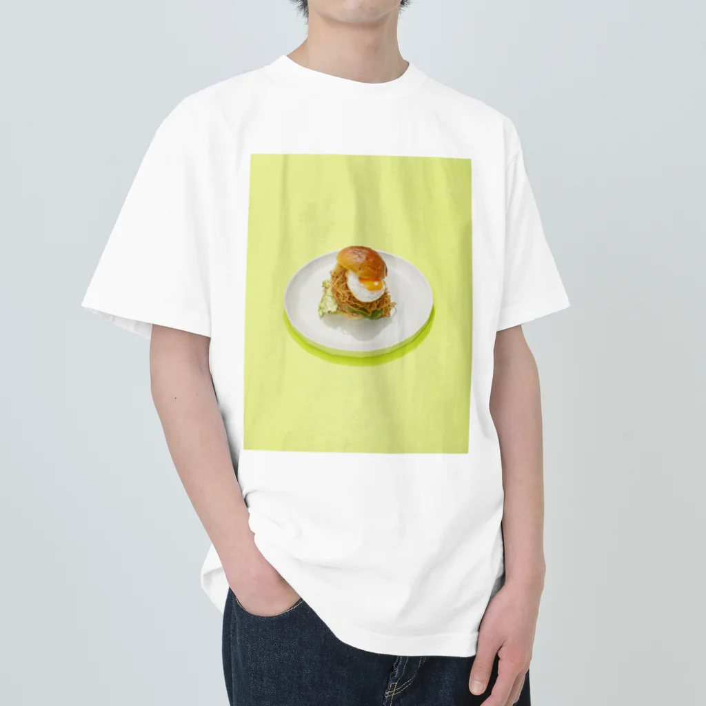 ara-araのヤキソババーガー Heavyweight T-Shirt