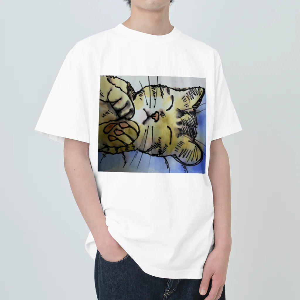 ケイケイの味わいニャンコの眠い猫 Heavyweight T-Shirt